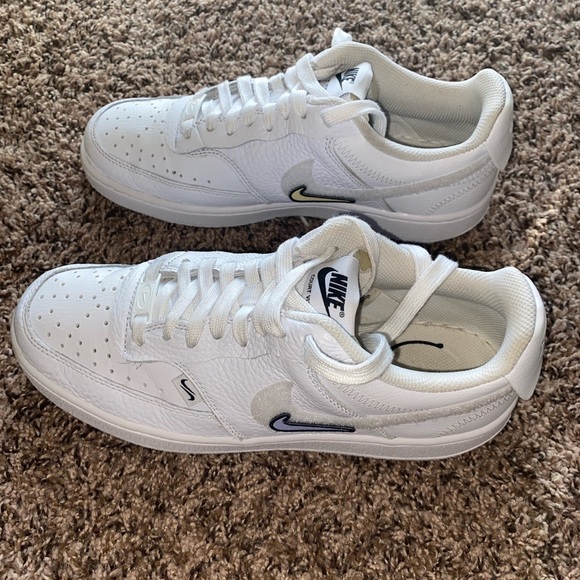 Nike Court Vision Low Valentines Day Addition - Picture 6 of 7